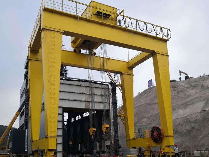 Heavy Duty Gantry Crane for Sale