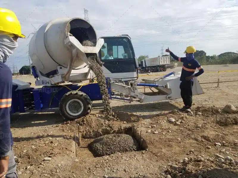 Self Loading Concrete Mixer transit