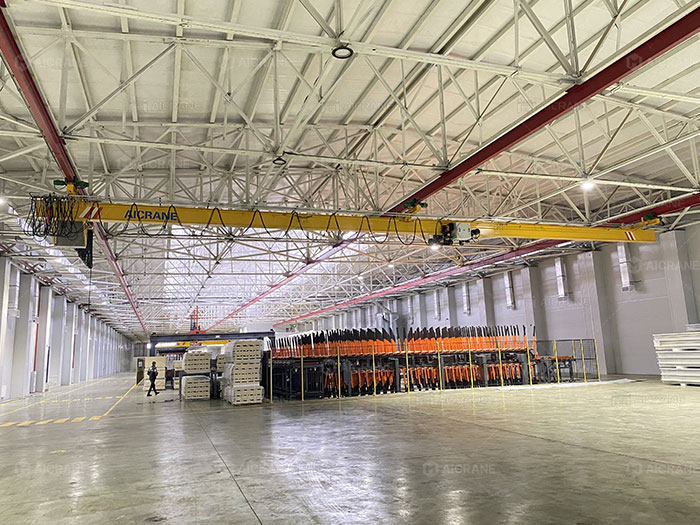 underslung crane